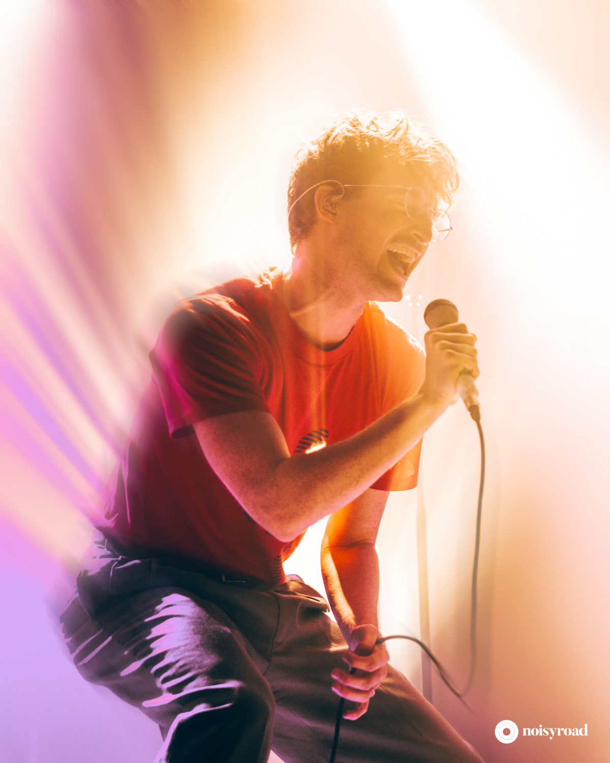 Ian Richard Devaney, frontman dei Nation of Language live a Milano, 2025