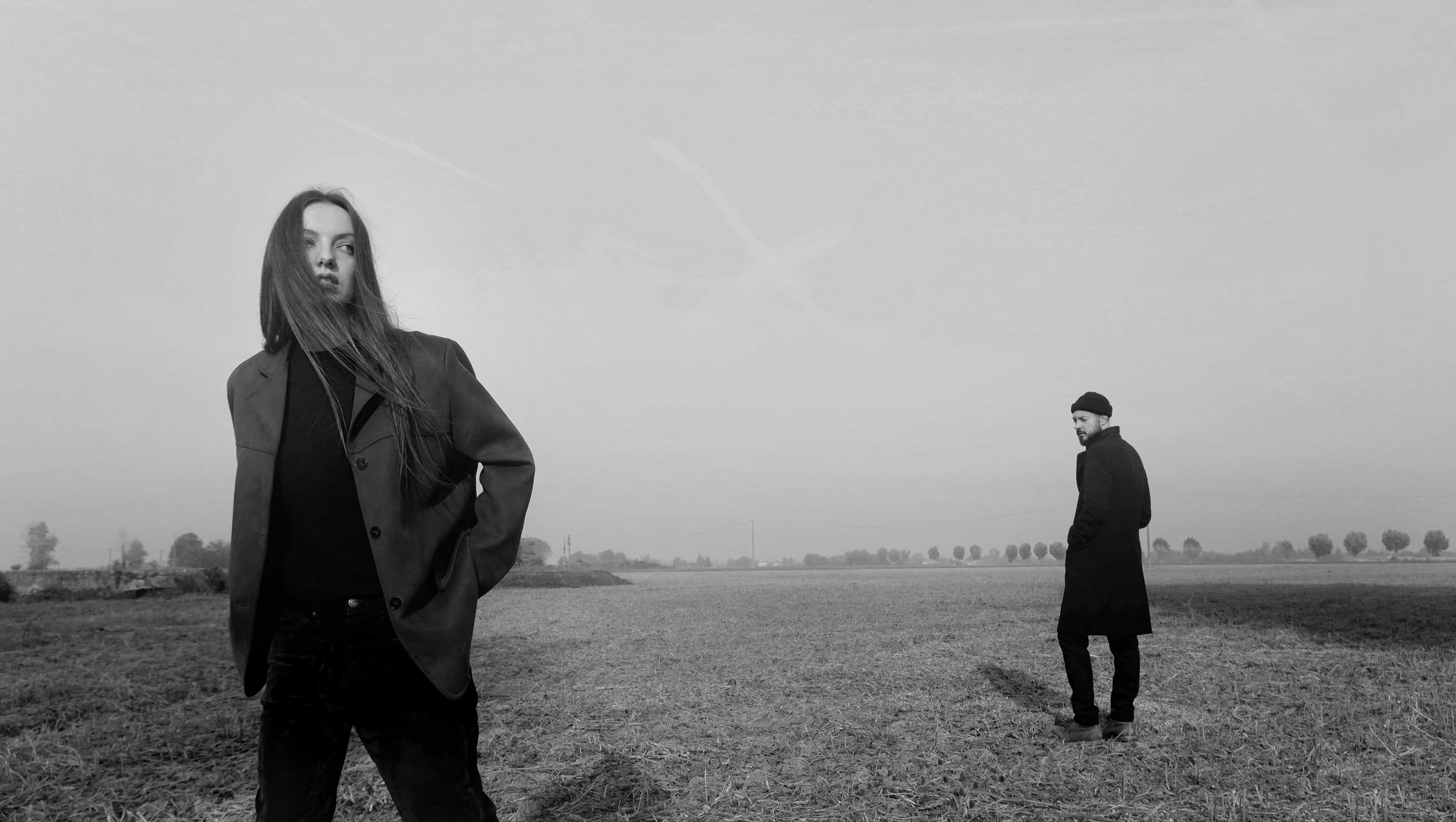 Il duo Satantango nella pianura padana, provincia di Cremona